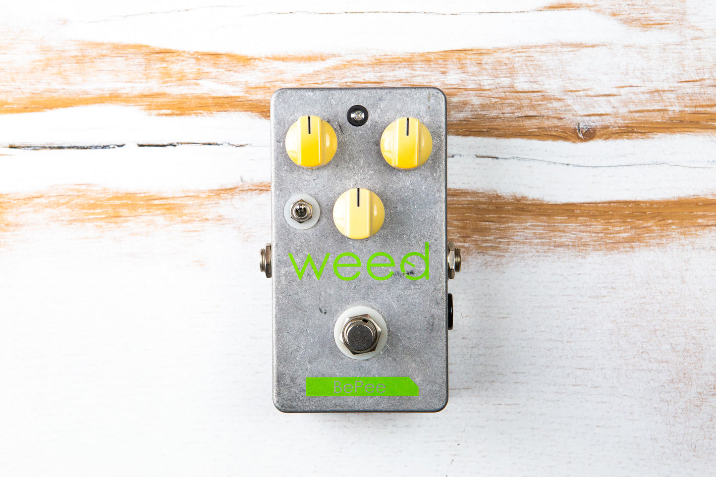 weed BePee Bass Preamp EQ MIJ Japan