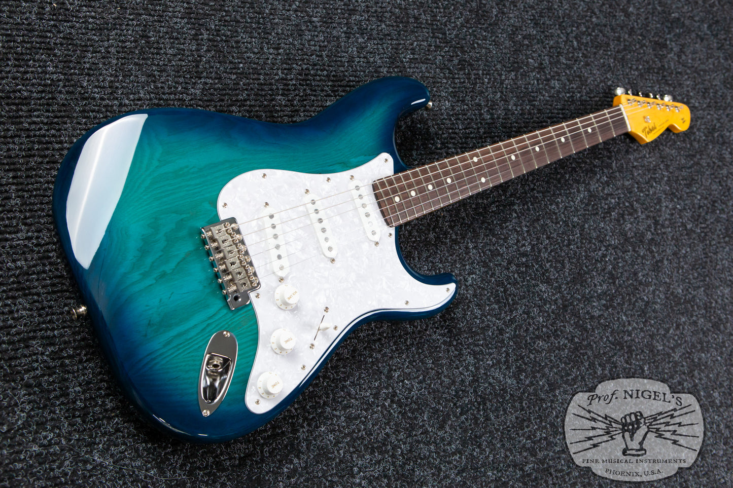 Tokai AST-108 S-Style MIJ Blue Burst Transparent Ash Rosewood Alnico 2 Made in Japan