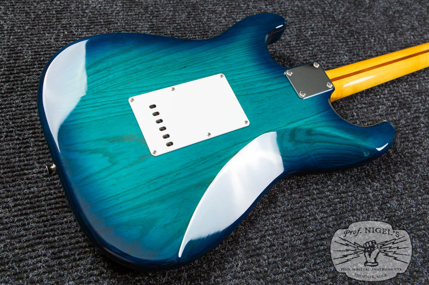 Tokai AST-108 S-Style MIJ Blue Burst Transparent Ash Rosewood Alnico 2 Made in Japan