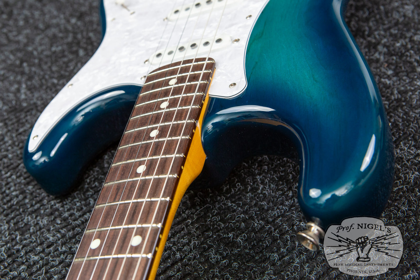 Tokai AST-108 S-Style MIJ Blue Burst Transparent Ash Rosewood Alnico 2 Made in Japan
