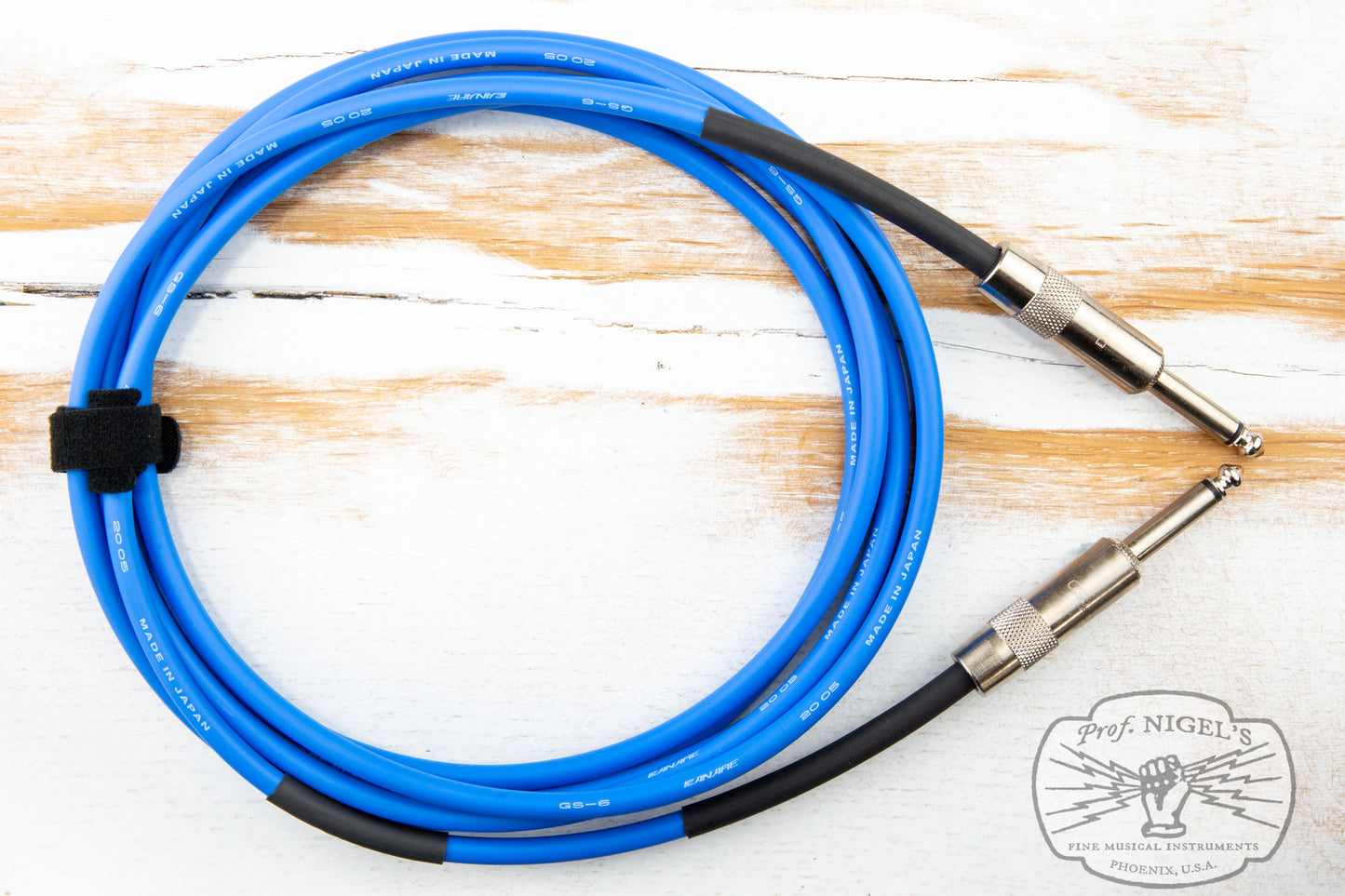 The Siren Premium USA Made Instrument Cable (Blue w/ Silver Connectors) Canare GS-6