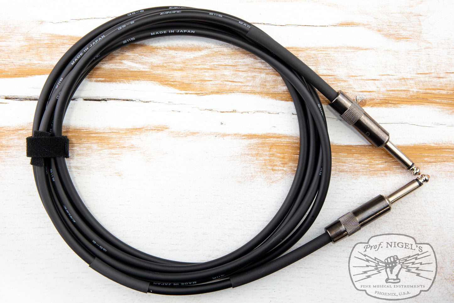 The Siren Premium USA Made Instrument Cable (Black w/ Silver Connectors) Canare GS-6