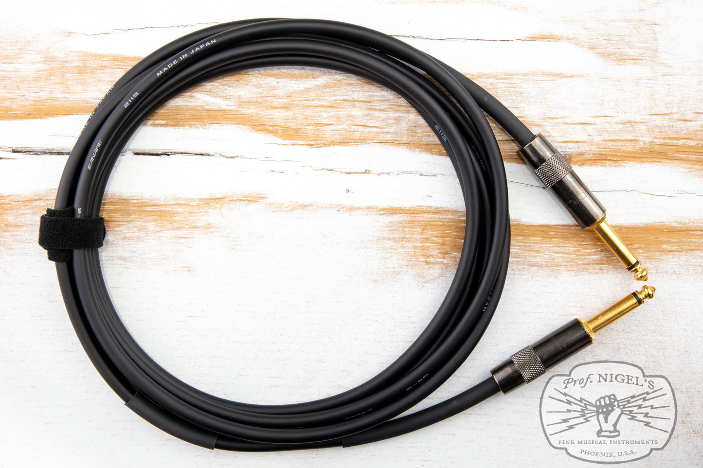 The Siren Premium USA Made Instrument Cable (Black w/ Gold Connectors) Canare GS-6