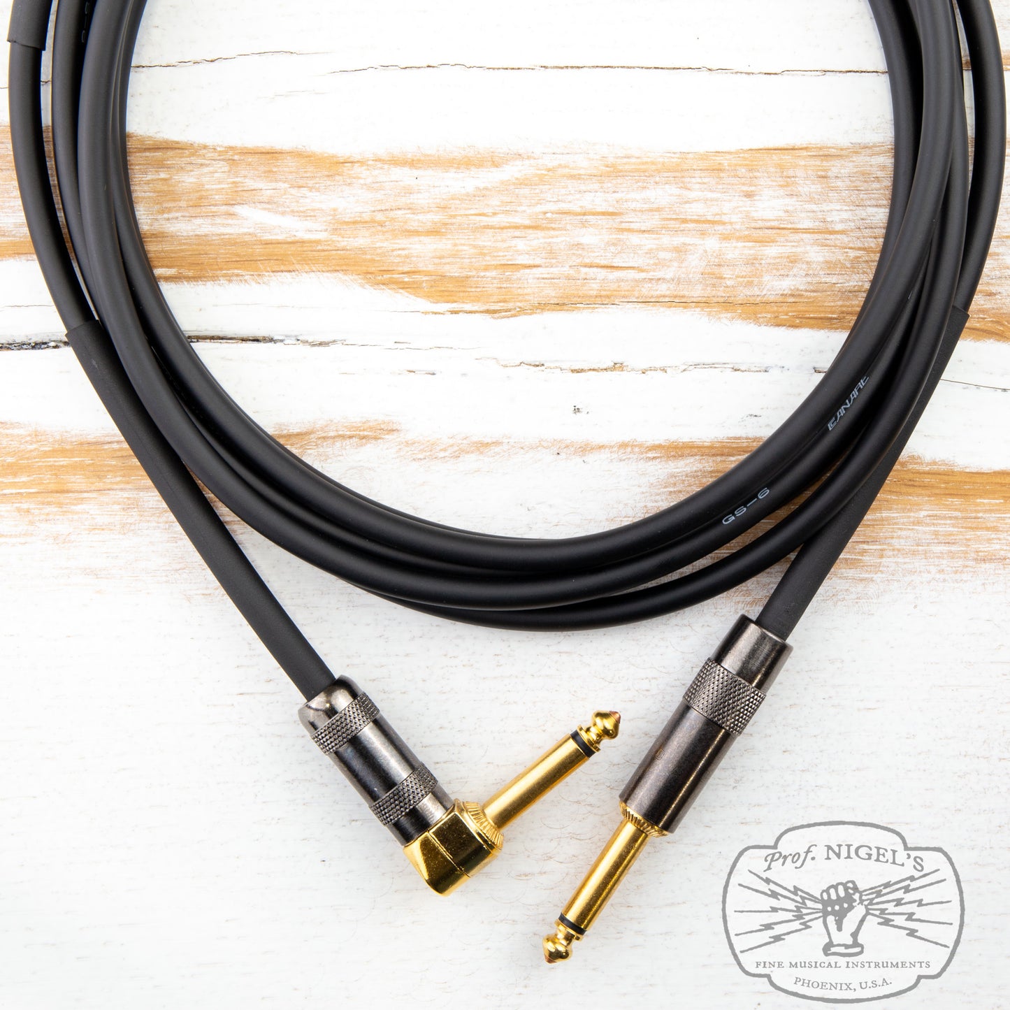 The Siren Premium USA Made Instrument Cable (Black w/ Gold Connectors) Canare GS-6