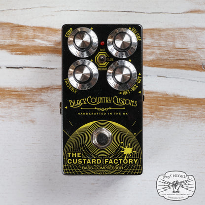 Shop Demo - Laney Black Country Customs The Custard Factory Bass Compressor