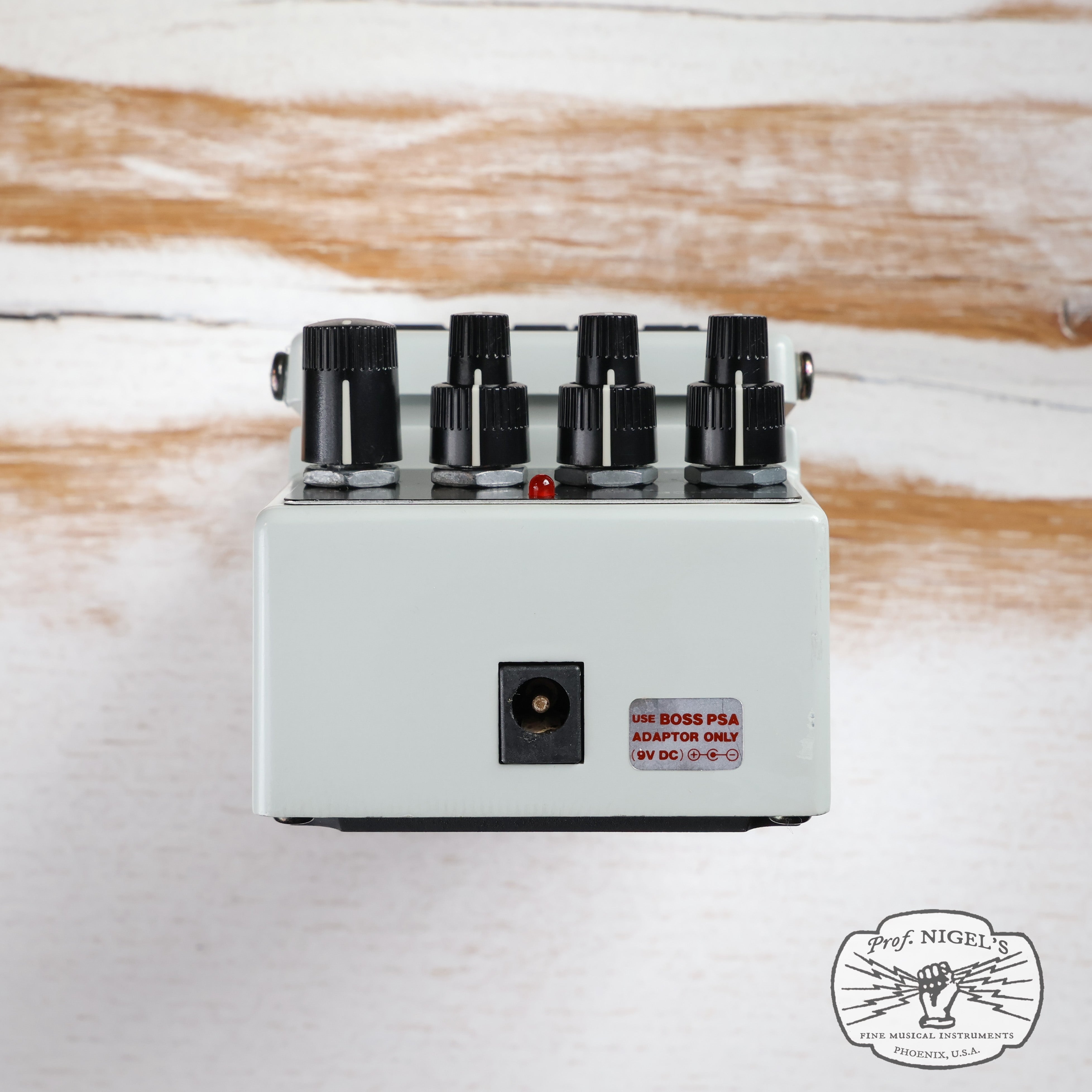 Boss PQ-4 Parametric Equalizer MIT Silver Label – Professor Nigel's