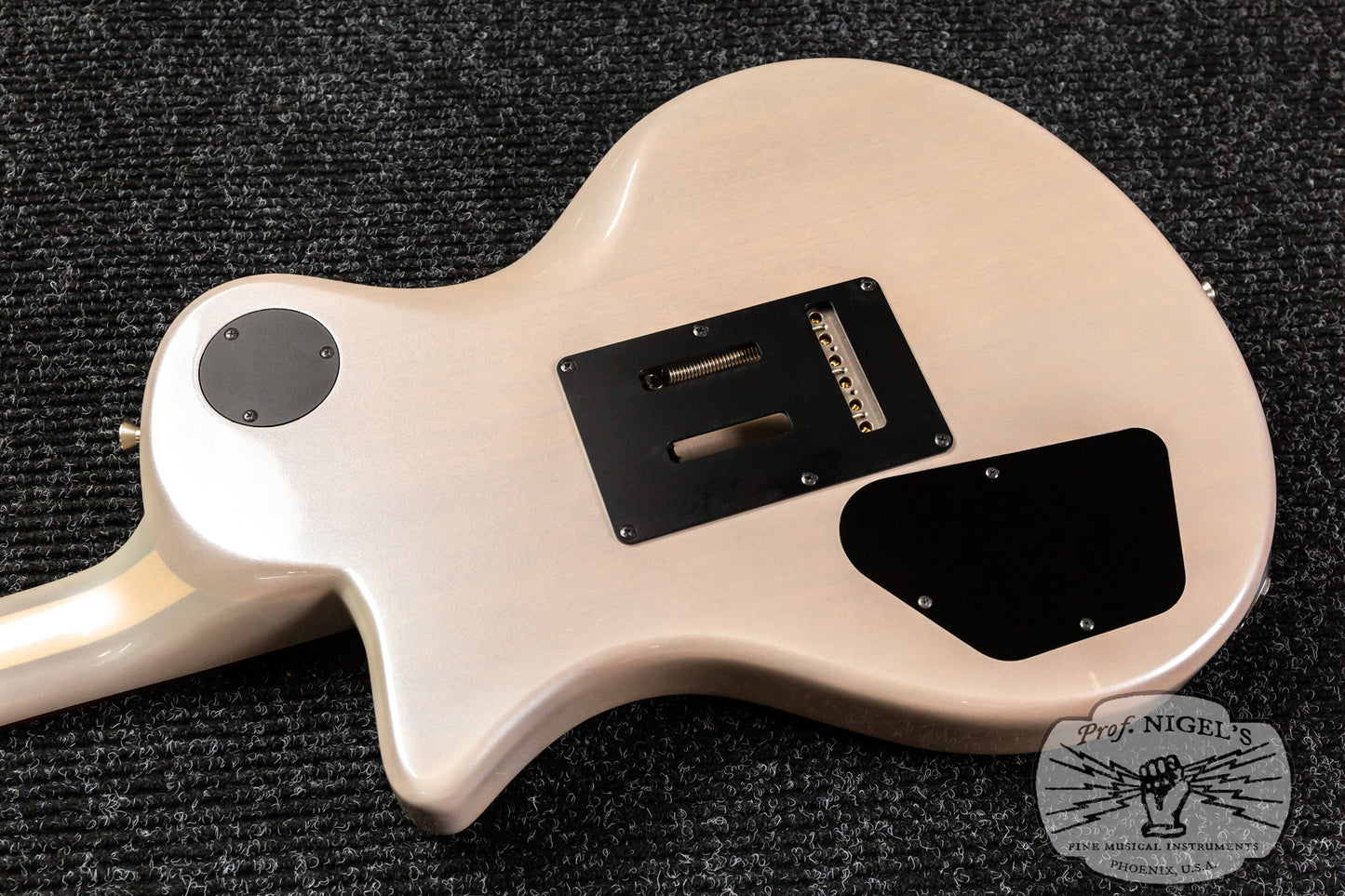 Fujigen-built RYOGA Hornet-T3V Electric Guitar Transparent Pearl White