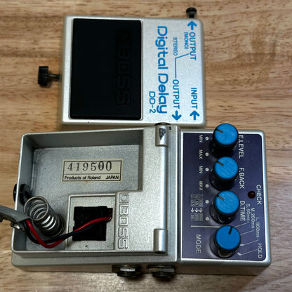 Boss DD-2 Digital Delay MIJ (Blue Label) Long Chip Vintage Made in Japan