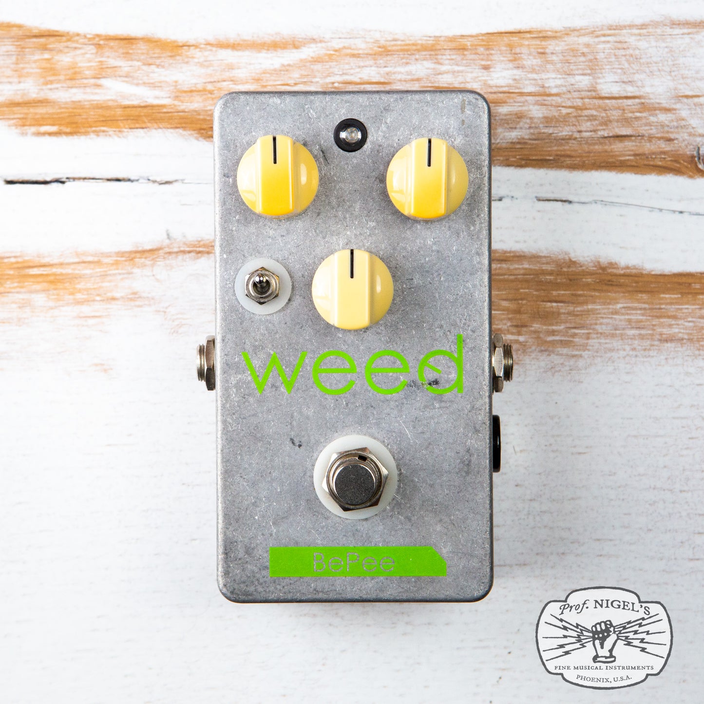 weed BePee Bass Preamp EQ MIJ Japan