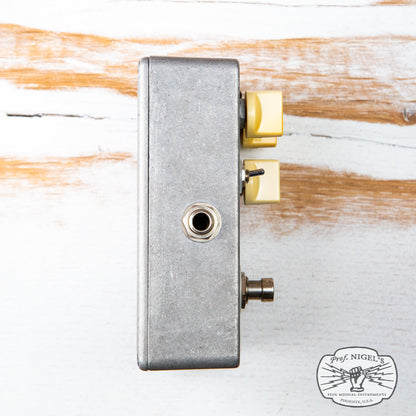 weed BePee Bass Preamp EQ MIJ Japan