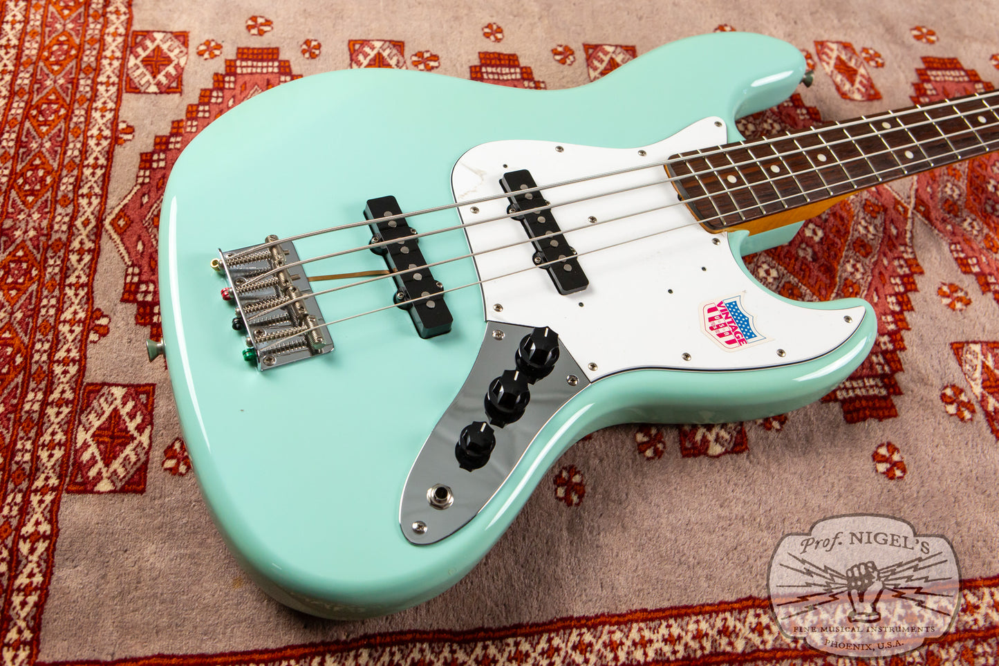 Fender Rare Spec CIJ JB62-US Jazz Bass Flame Maple Aged Daphne Blue US Pickups Crafted in Japan