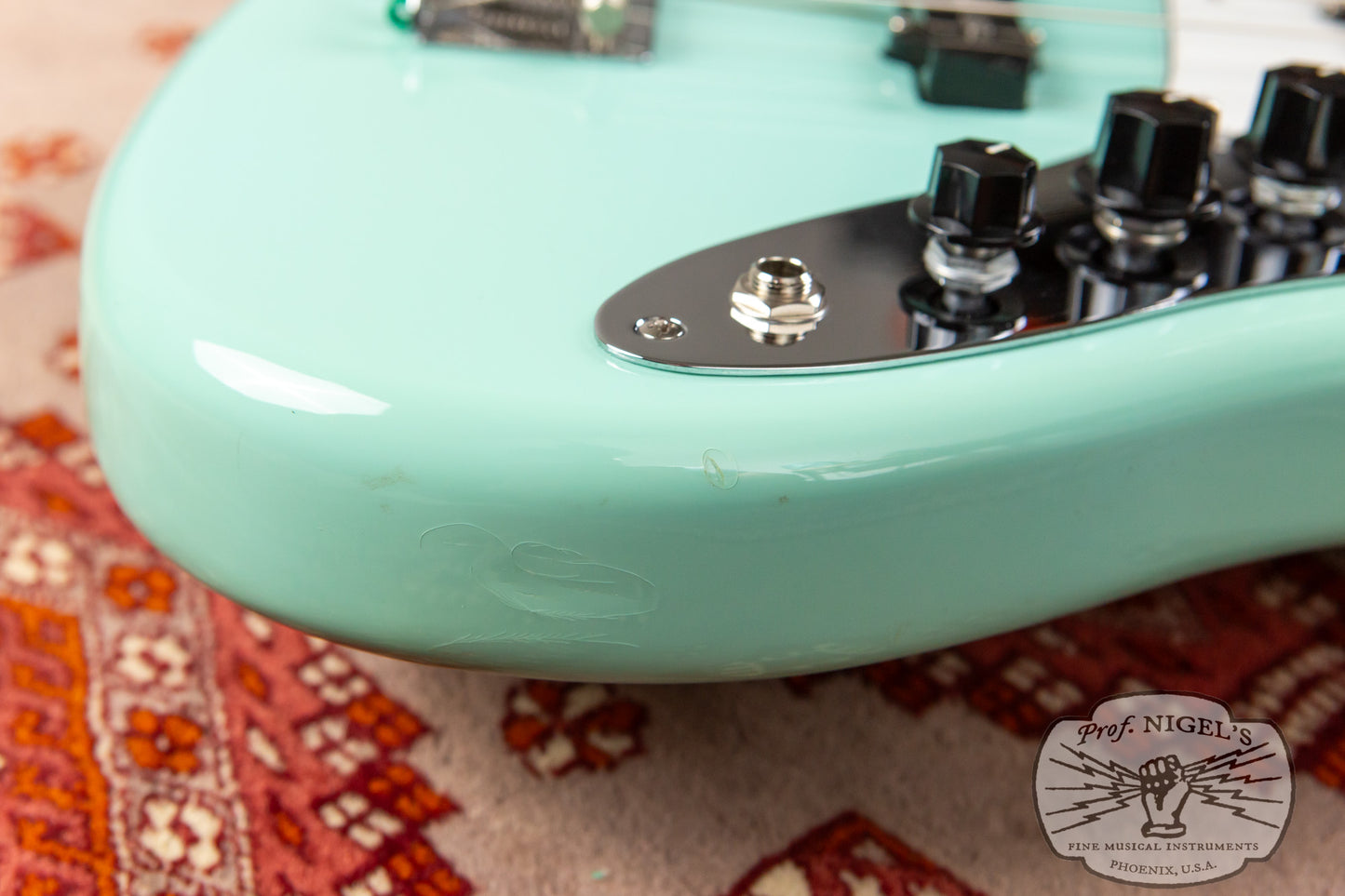 Fender Rare Spec CIJ JB62-US Jazz Bass Flame Maple Aged Daphne Blue US Pickups Crafted in Japan