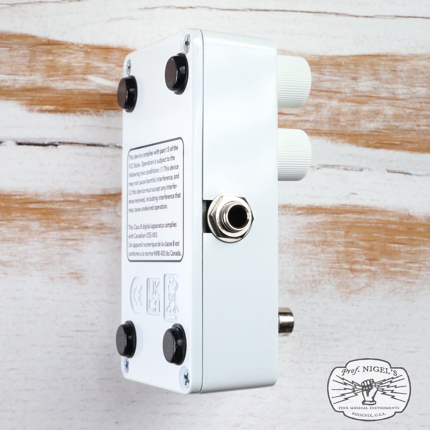 Open Box - Electro-Harmonix MOD11 Modulator Effects Pedal