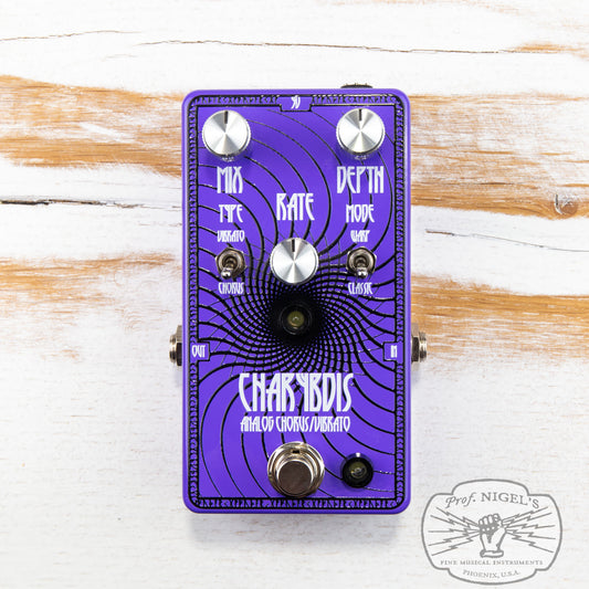 CKAudio Charybdis Bucket Brigade Chorus/Vibrato Pedal