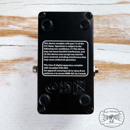 Open Box - Bender Royale Fuzz Classic Germanium Mkiii 3-transistor Fuzz Black