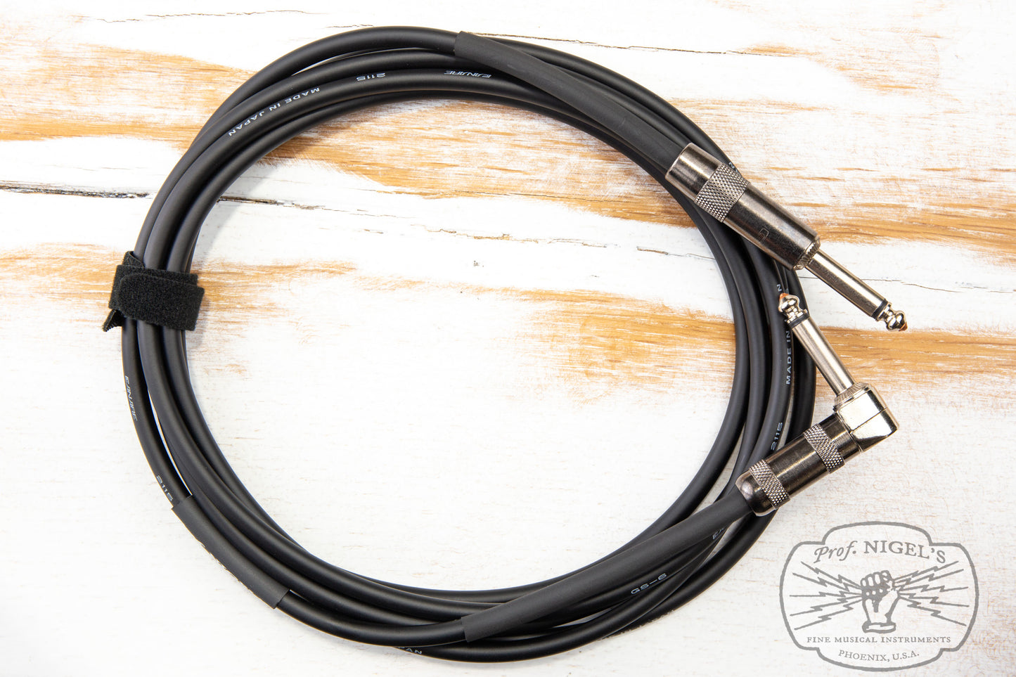 The Siren Premium USA Made Instrument Cable (Black w/ Silver Connectors) Canare GS-6