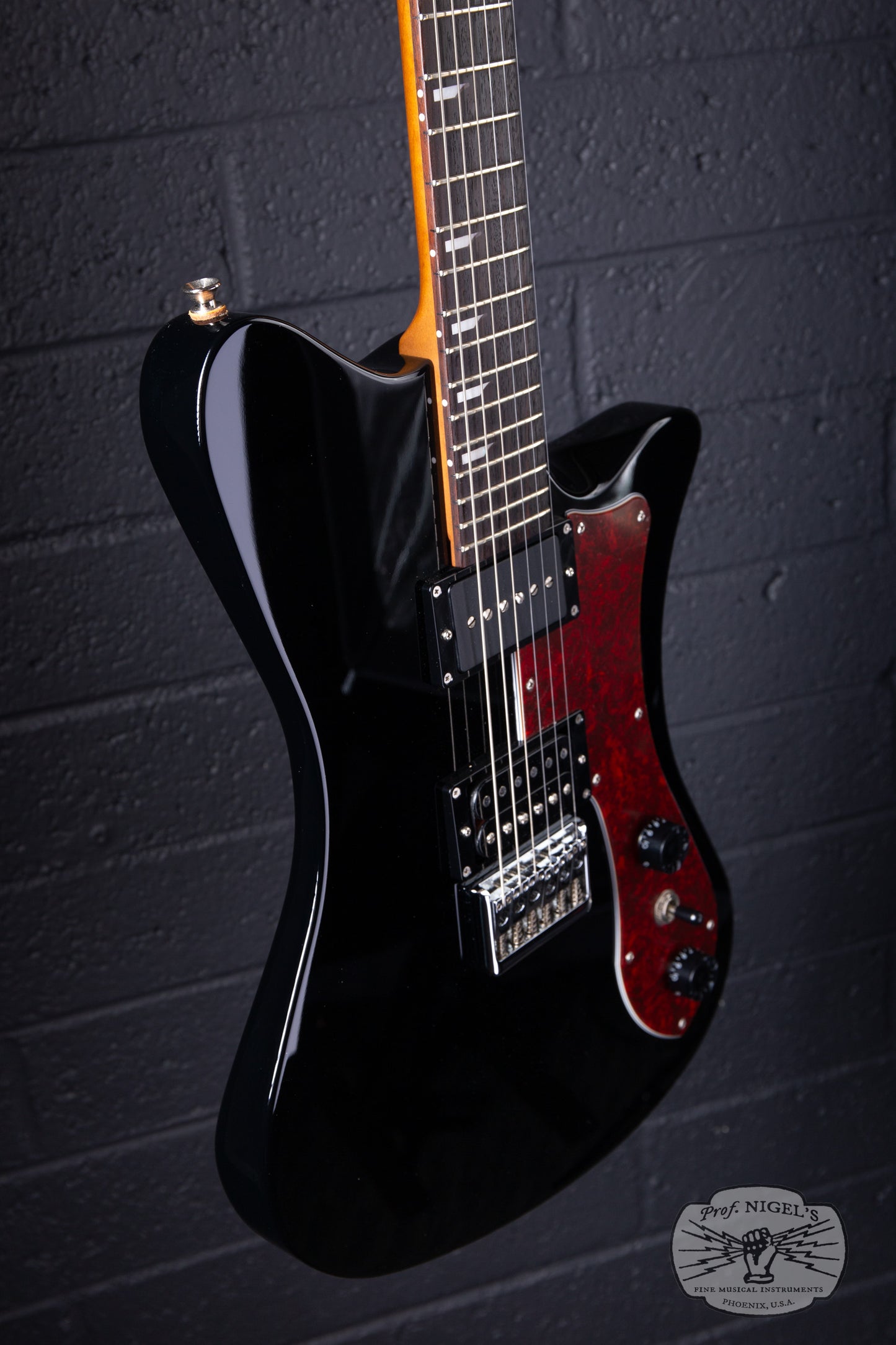 RYOGA Skater-STD/RP90 Electric Guitar – Black w/ Tort Pickguard
