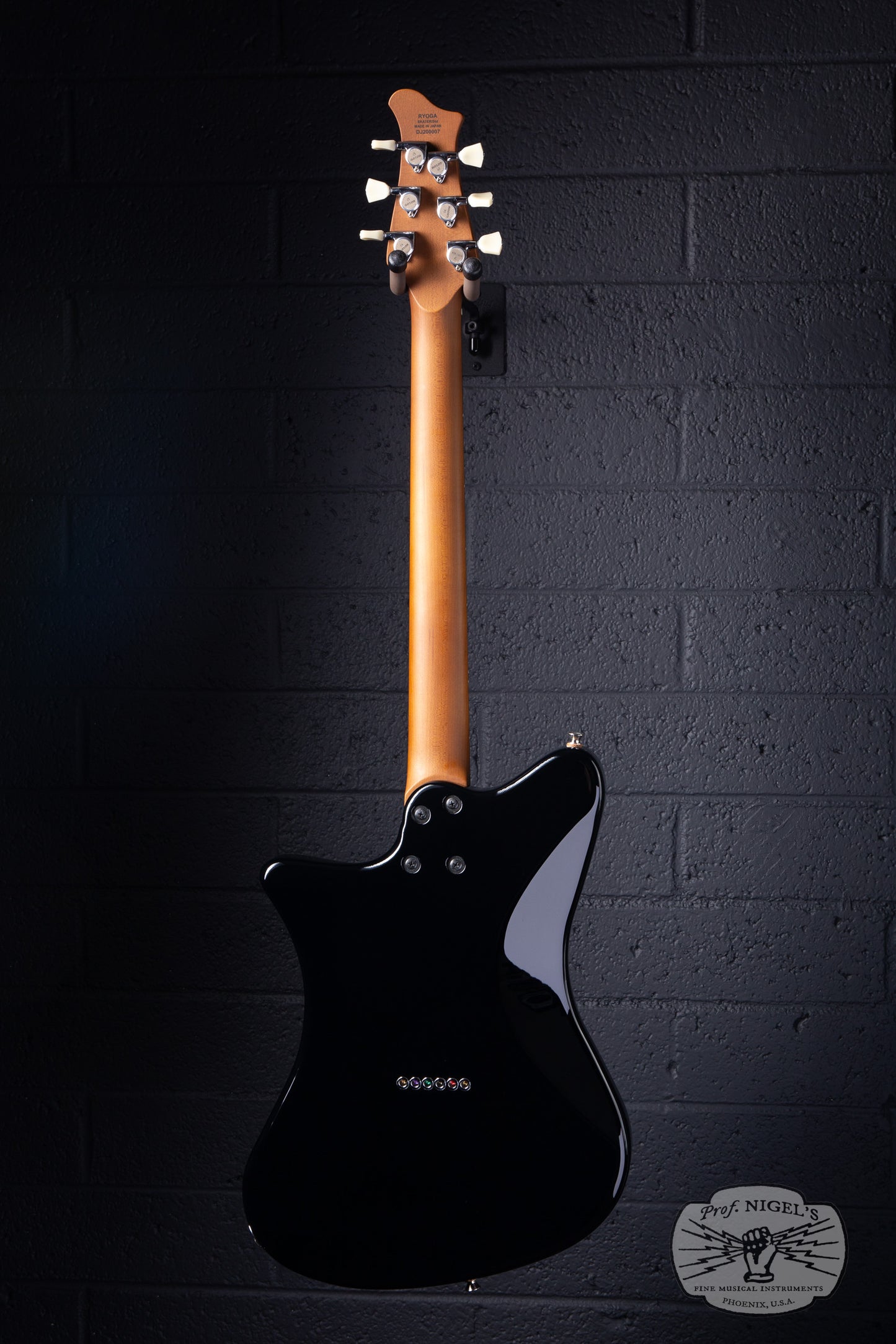 RYOGA Skater-STD/RP90 Electric Guitar – Black w/ Tort Pickguard