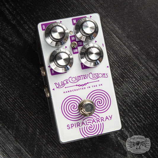 Laney Black Country Customs Spiral Array Chorus (3-Mode: Analog / Dimension / Tri-Stereo) Effects Pedal