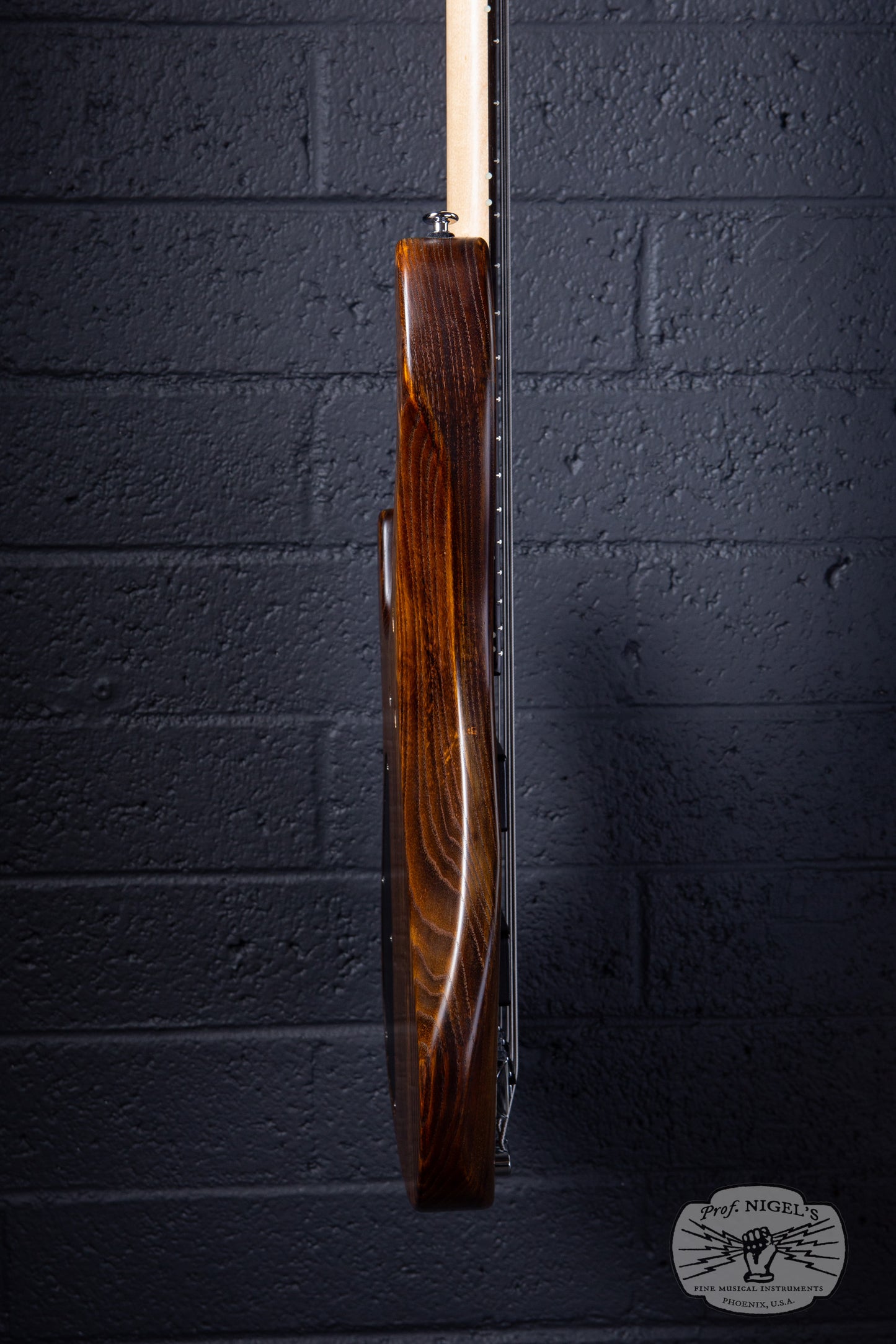 Bacchus Handmade Series Twenty-Four Bass – Brown Oil – Made in Japan