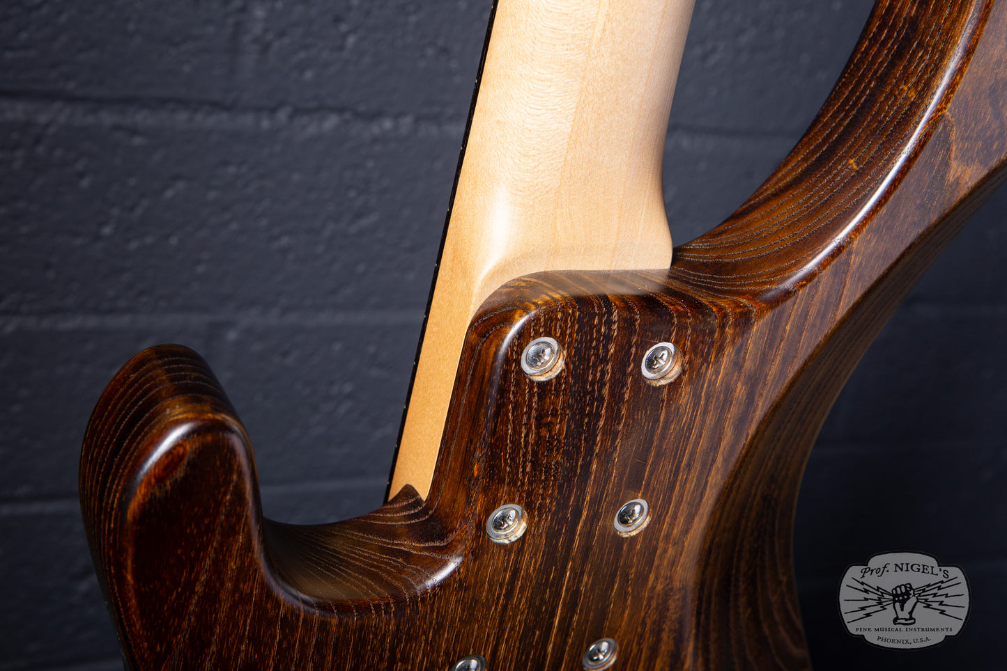 Bacchus Handmade Series Twenty-Four Bass – Brown Oil – Made in Japan