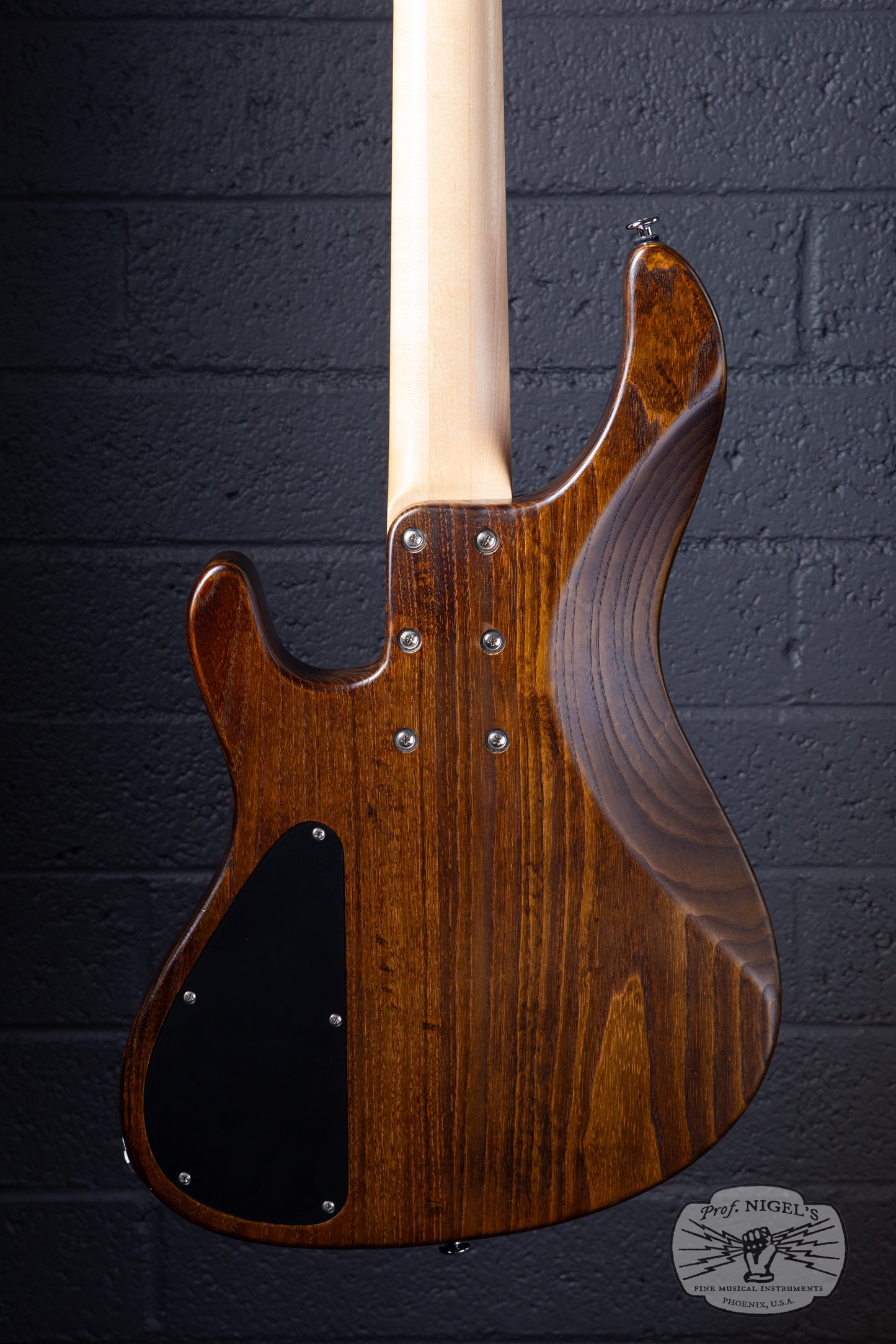 Bacchus Handmade Series Twenty-Four Bass – Brown Oil – Made in Japan