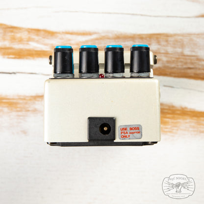 Boss DD-2 Digital Delay MIJ (Blue Label) Long Chip Vintage Made in Japan