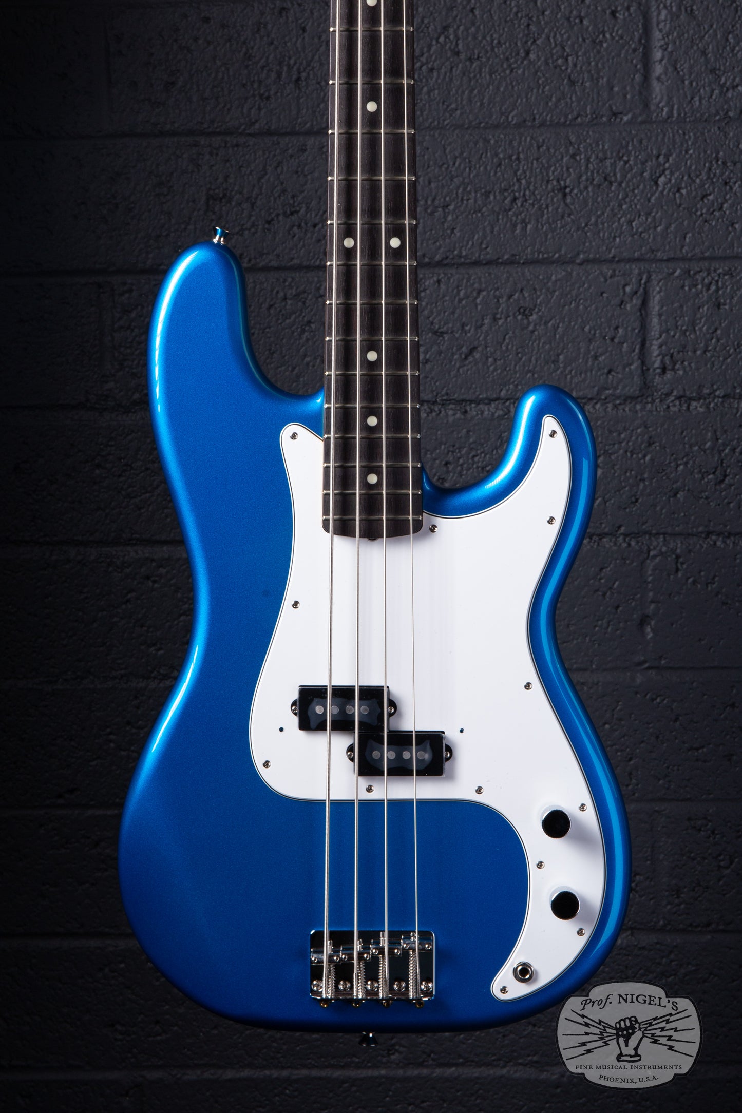 Tokai APB-101R Hard Puncher Bass Lake Placid Blue MIJ Alder/Rosewood w/Gig Bag