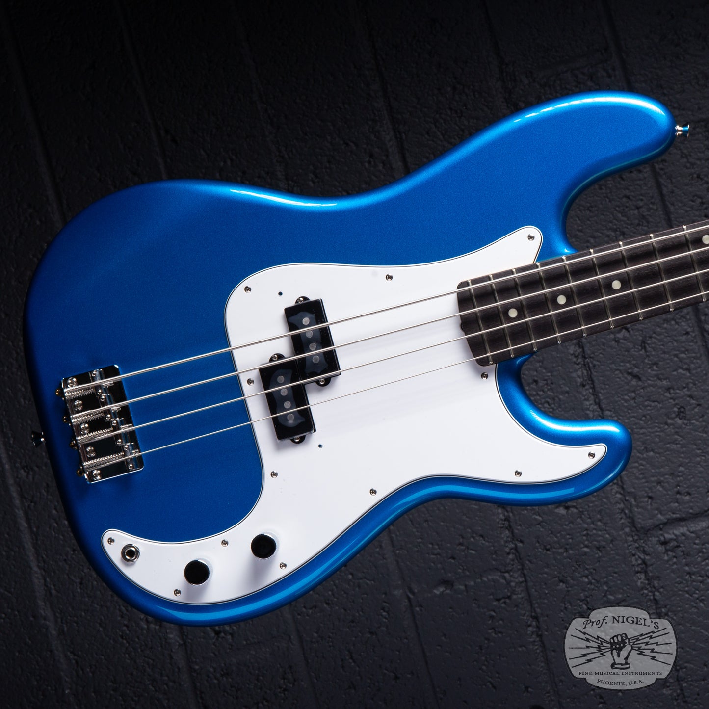 Tokai APB-101R Hard Puncher Bass Lake Placid Blue MIJ Alder/Rosewood w/Gig Bag