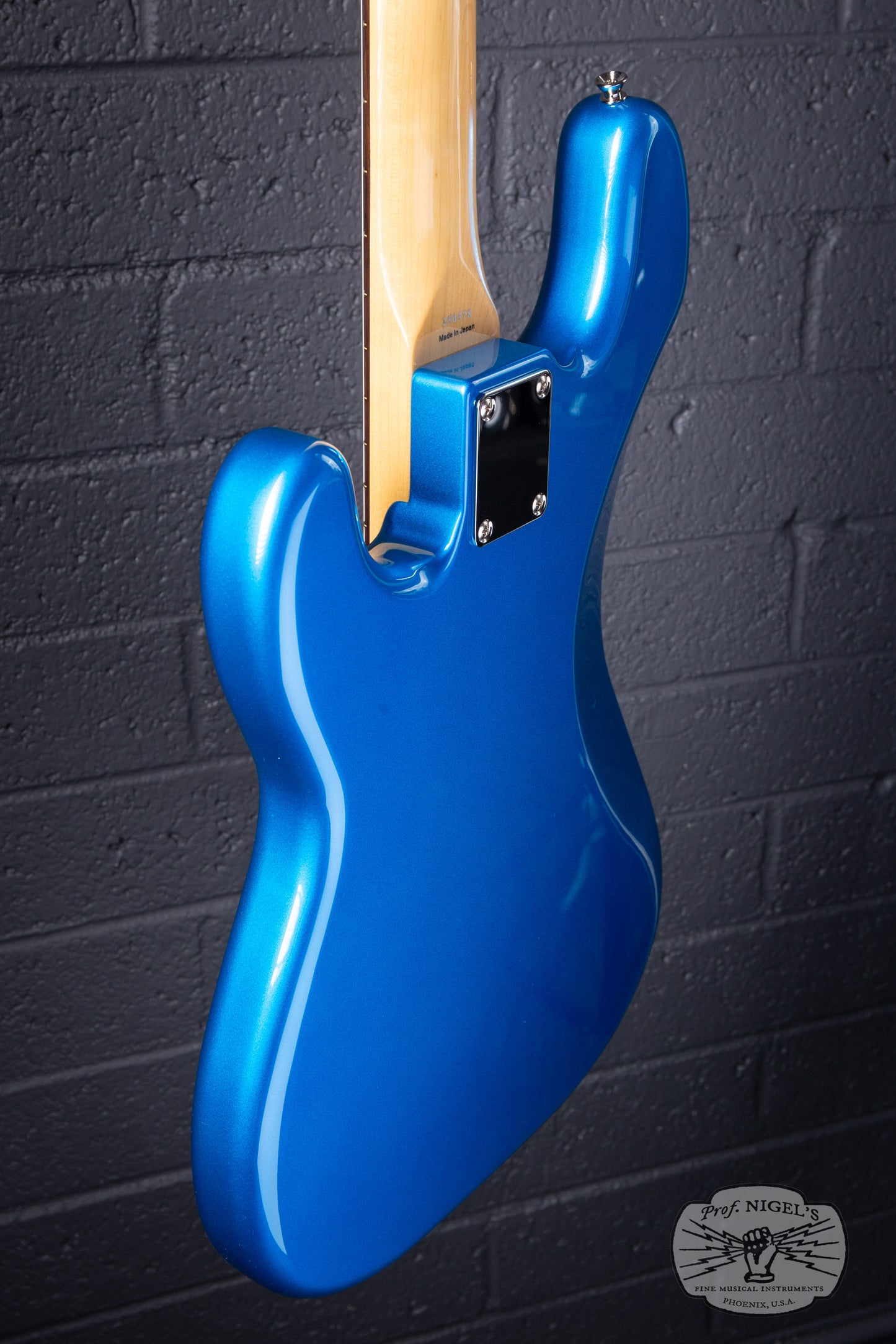 Tokai APB-101R Hard Puncher Bass Lake Placid Blue MIJ Alder/Rosewood w/Gig Bag