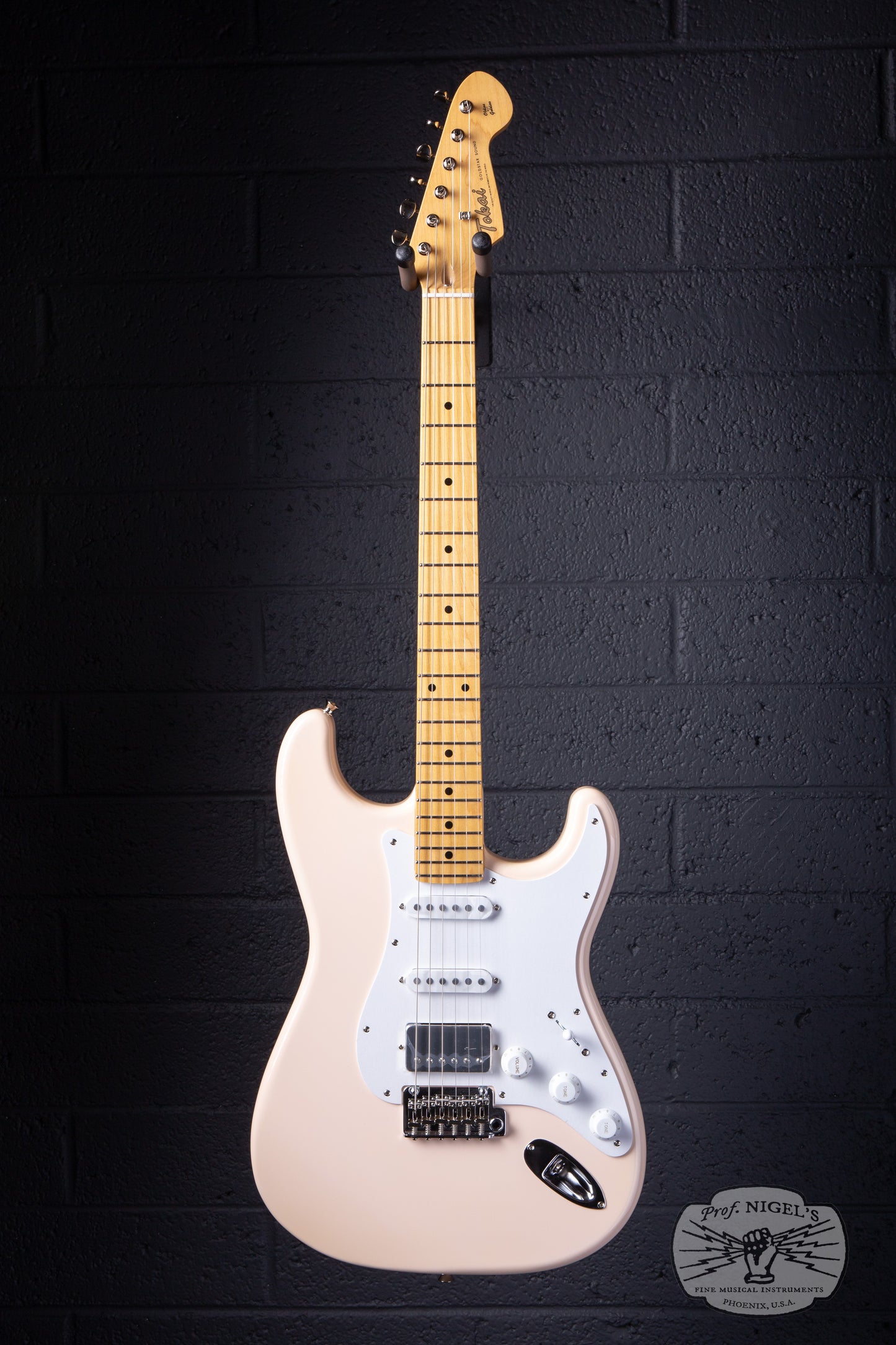 Tokai AST-423 Goldstar HSS Shell Pink MIJ Ash Body Maple Neck