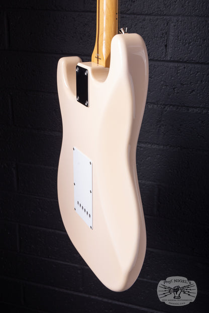 Tokai AST-423 Goldstar HSS Shell Pink MIJ Ash Body Maple Neck